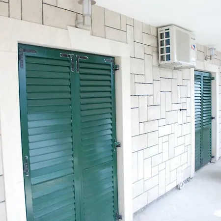 Domazet Apartment
