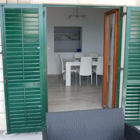 Domazet Apartment