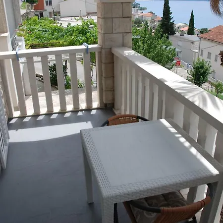 Apartment Domazet *
