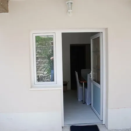 Domazet Apartment